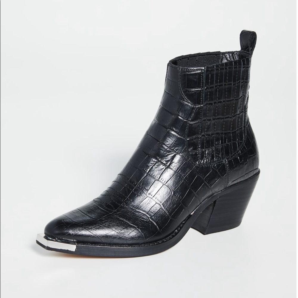 Dolce Vita Booties